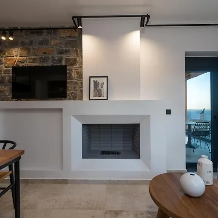 Villa Celine Private Residences *