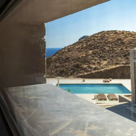 Villa Celine Private Residences Lentas